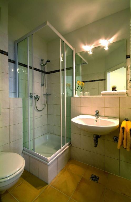 Traveller Hotel Любек Номер фото